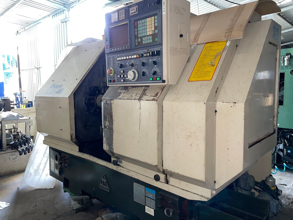 máy tiện cnc nhật bản